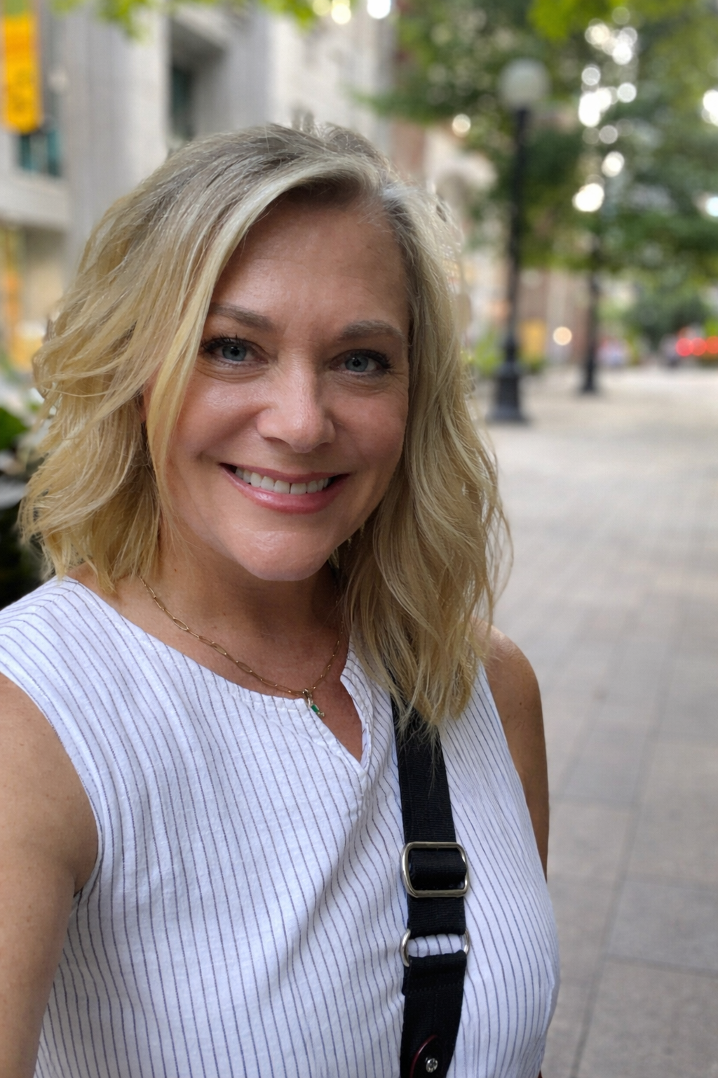 597DB874-DEF0-4DF9-AA38-F0E24591B36A